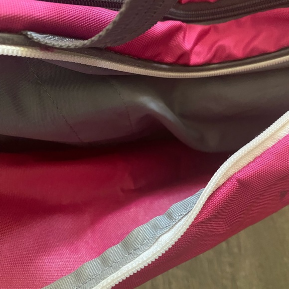 UNDER ARMOUR DUFFEL - Picture 5 of 7